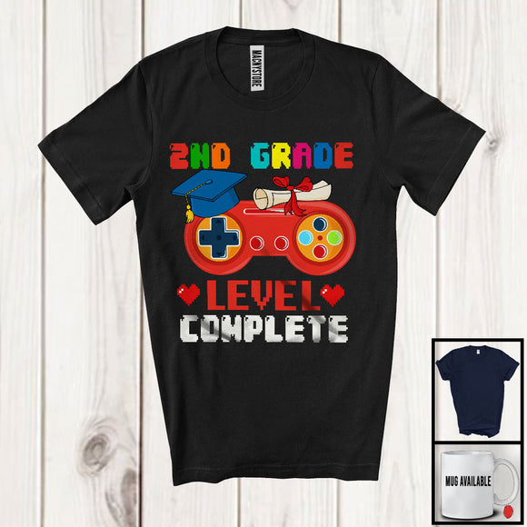 MacnyStore - 2nd Grade Level Complete, Humorous Summer Vacation Game Controller, Gamer Gaming Lover T-Shirt