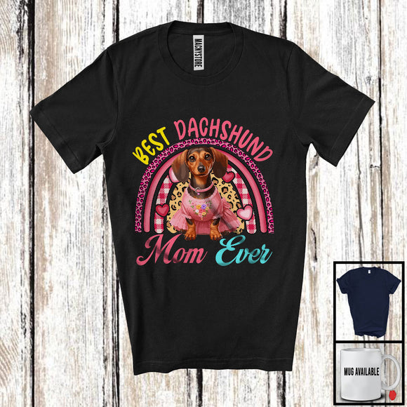 MacnyStore - Best Dachshund Mom Ever, Lovely Mother's Day Leopard Plaid Rainbow, Flowers Family Group T-Shirt