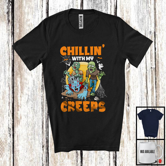 MacnyStore - Chillin' With My Creeps, Humorous Halloween Zombie Ghost Lover, Family Group T-Shirt