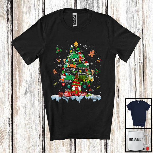 MacnyStore - Christmas Tree Lights Garbage Truck With Gnome, Cheerful X-mas Snowing Gnomies, Family Group T-Shirt