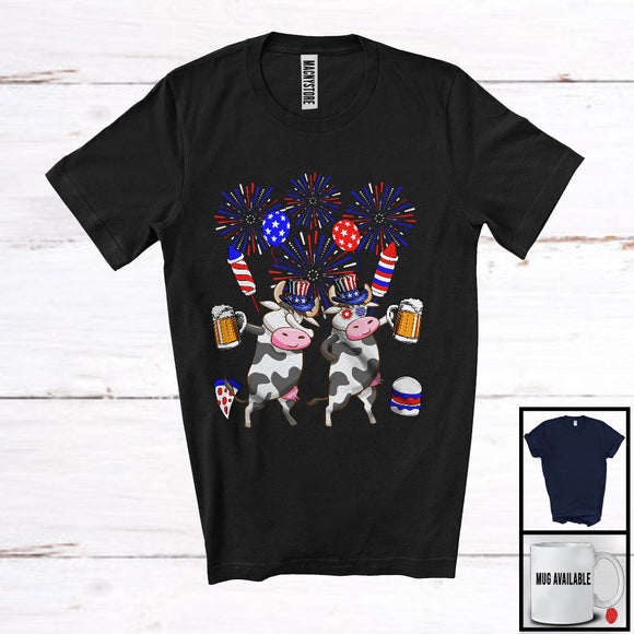 MacnyStore - Couple Two Cow Drinking Beer, Humorous 4th Of July Fireworks Farm, Farmer Patriotic T-Shirt