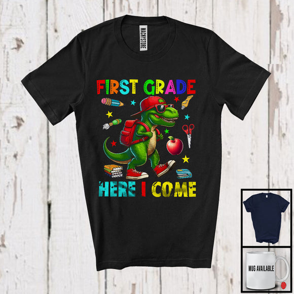 MacnyStore - First Grade Here I Come, Joyful First Day Of School T-Rex Dinosaur, Student Teacher Group T-Shirt