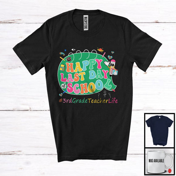 MacnyStore - Happy Last Day Of School 3rd Grade Teacher, Lovely School Things Pencil, Students Teacher T-Shirt