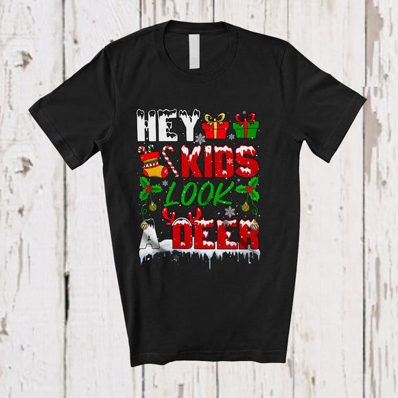 MacnyStore - Hey Kids Look A Deer; Awesome Christmas Deer Hunting Lover; Snowing Family Group T-Shirt