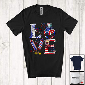 MacnyStore - LOVE, 4th Of July American Flag Soccer Firecracker, Patriotic Sport Player Playing Team T-Shirt