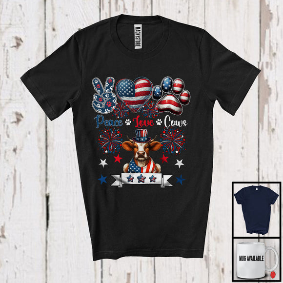 MacnyStore - Peace Love Cows, Adorable 4th Of July Peace Hand Sign Heart, American Flag Patriotic T-Shirt