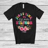 MacnyStore - Personalized Custom Name First Time Stepmom Est. 2025; Lovely Mother's Day Pregnancy Flowers T-Shirt
