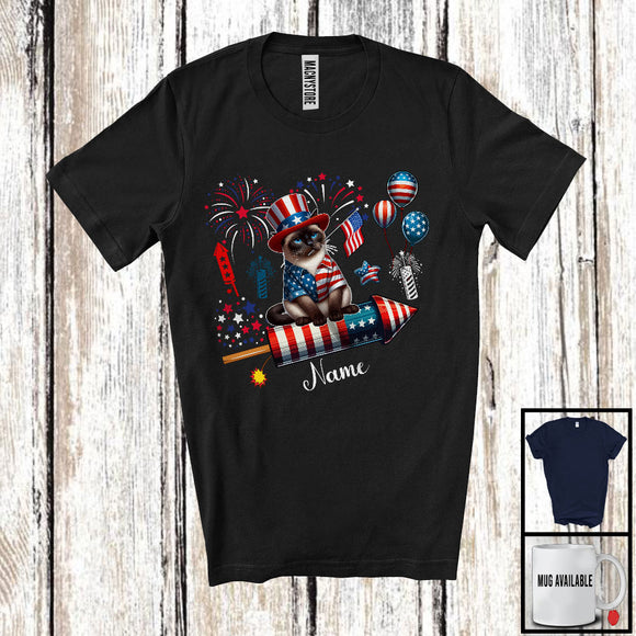 MacnyStore - Personalized Siamese Cat Riding Firecracker, Lovely 4th Of July USA Flag Custom Name, Kitten Owner T-Shirt