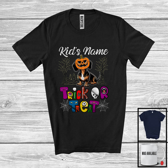 MacnyStore - Personalized Trick Or Treat, Humorous Halloween Dachshund Custom Name, Pumpkin Face T-Shirt