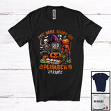 MacnyStore - Personalized You Don't Scare Me I'm A Plumber, Scary Halloween Skeleton Pumpkin, Careers T-Shirt