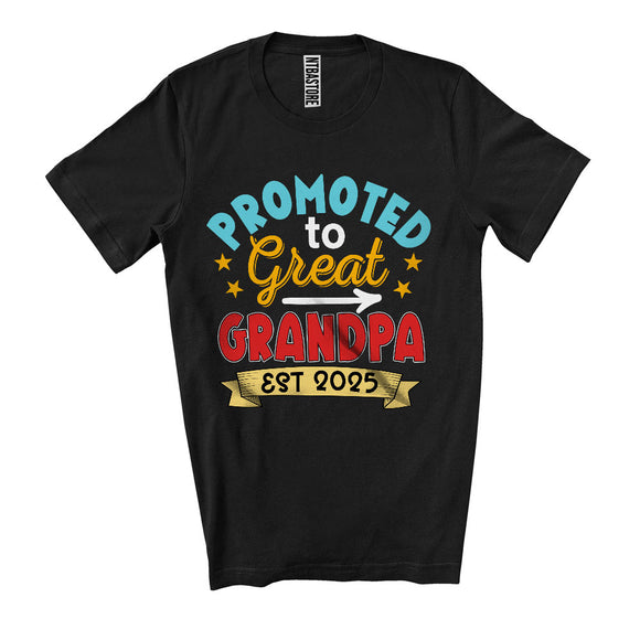 MacnyStore - Promoted To Great Grandpa Est 2025, Amazing Father's Day Pregnancy, Matching Family Group T-Shirt