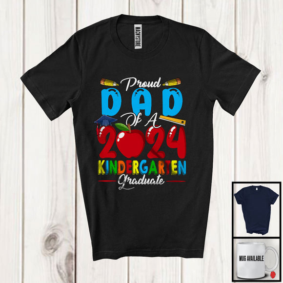 MacnyStore - Proud Dad Of A 2024 Kindergarten Graduate, Wonderful Father's Day Graduation, Proud Family T-Shirt