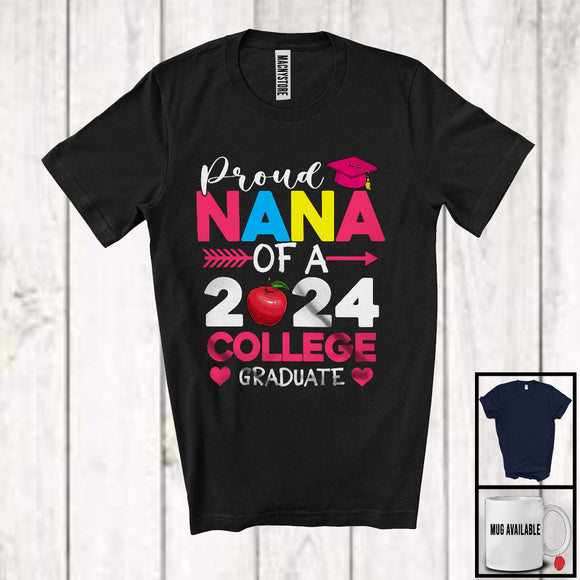 MacnyStore - Proud Mom Of A 2024 College Graduate, Wonderful Mother's Day Graduation, Family Group T-Shirt