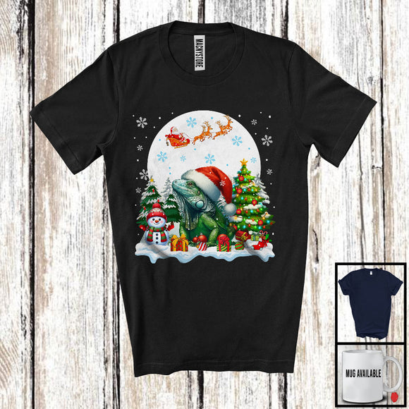MacnyStore - Santa Iguana With X-mas Tree Snowman, Adorable Christmas Santa Wild Animal, Family Group T-Shirt
