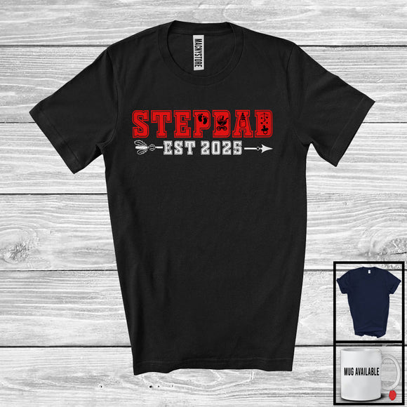 MacnyStore - Stepdad Est 2025, Awesome Father's Day Pregnancy Announcement, Expecting Family Group T-Shirt