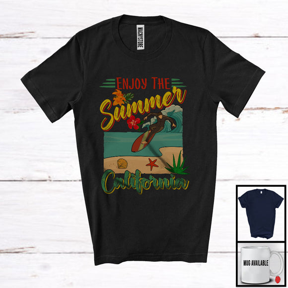 MacnyStore - Vintage Enjoy The Summer California, Awesome Summer Vacation Surfing, Beach Trip Travel T-Shirt