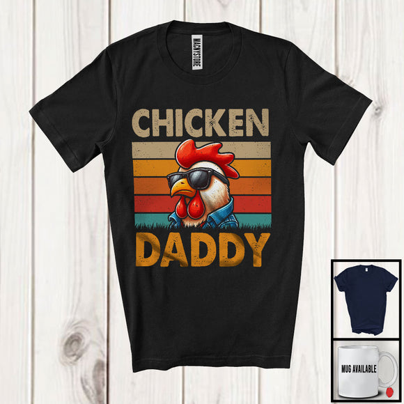 MacnyStore - Vintage Retro Chicken Daddy, Sarcastic Father's Day Chicken Sunglasses, Farmer Family Group T-Shirt