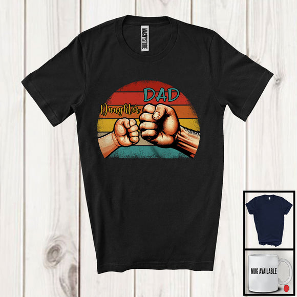 MacnyStore - Vintage Retro Dad Daughter, Amazing Father's Day Hands, Matching Daddy Family Group T-Shirt