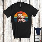 MacnyStore - Vintage Retro Owl Hugging Axolotl, Lovely Axolotl Owner Animal Lover, Zoo Keeper Group T-Shirt