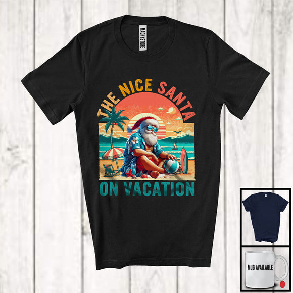 MacnyStore - Vintage Retro The Nice Santa On Vacation, Humorous Summer Vacation Christmas On July Beach Lover T-Shirt