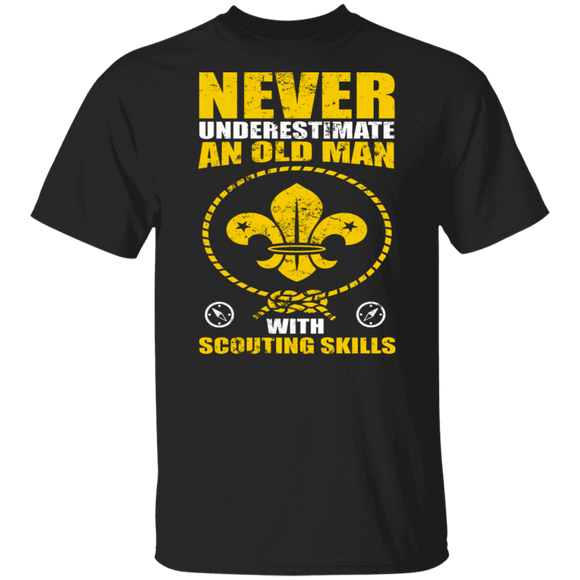 Never Underestimate An Old Man With Scouting Skill Father's Day Gifts T-Shirt - Macnystore