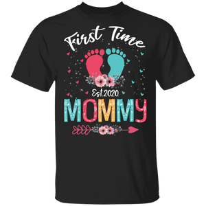 Womens First Time Mommy Expecting Mom Baby Pregnancy Announcement T-Shirt - Macnystore