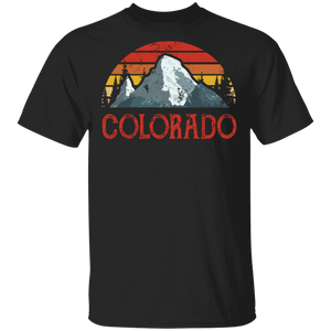 Vintage Colorado Mountains Proud American 4th Of July Independence Day Gifts T-Shirt - Macnystore