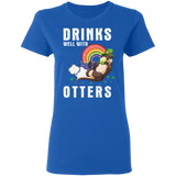 Drinks Well With Otters St Patrick's Day Drinking Gifts Ladies T-Shirt - Macnystore