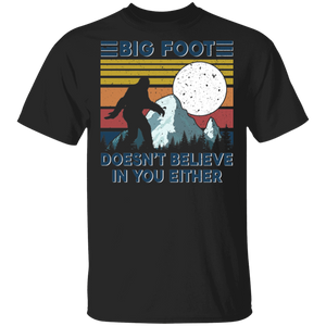 Bigfoot Lover Shirt Vintage Retro Bigfoot Doesn't Believe In You Either Cool Bigfoot Lover Gifts T-Shirt - Macnystore