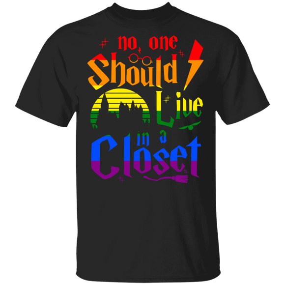 No One Should Live In A Closet Pride LGBT Gay Lesbian Gifts T-Shirt - Macnystore