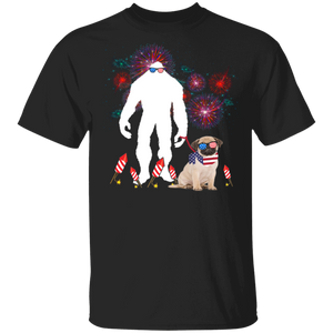 Cool American Flag Pug Bigfoot 4th Of July Independence Day Gifts T-Shirt - Macnystore