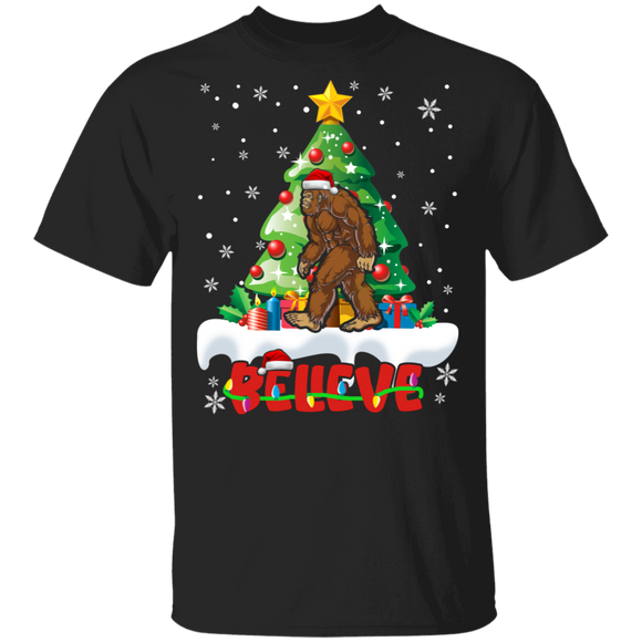 Christmas Bigfoot Lover Shirt Believe Cool Christmas Tree Santa Santaquatch Bigfoot Lover Gifts Christmas T-Shirt - Macnystore