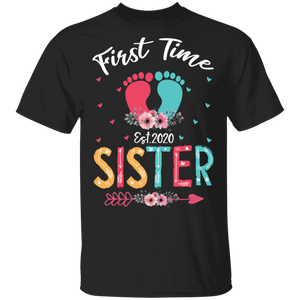Womens First Time Sister Expecting Sister Baby Pregnancy Announcement T-Shirt - Macnystore