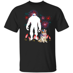 Cool American Flag Australian Shepherd Bigfoot 4th Of July Independence Day Gifts T-Shirt - Macnystore