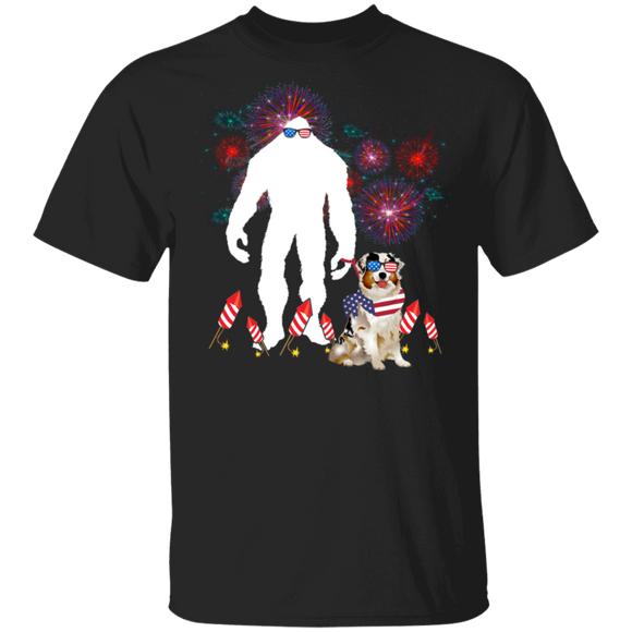 Cool American Flag Australian Shepherd Bigfoot 4th Of July Independence Day Gifts T-Shirt - Macnystore