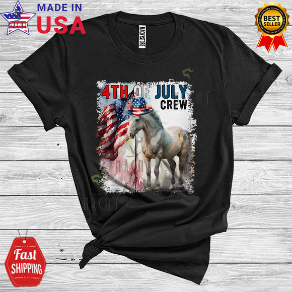 MacnyStore - 4th of July Horse WearIng Hat American Flag Cool Farm Animal Lover T-Shirt