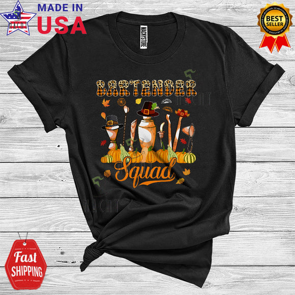 MacnyStore - Bartender Squad Cute Thanksgiving Pilgrim Pumpkin Bartender Tools Matching Jobs Group T-Shirt