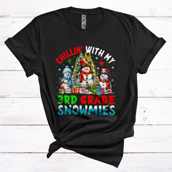 MacnyStore - Chillin' With My 3rd Grade Snowmies Cool Merry Christmas Tree Snowman Teacher Group T-Shirt