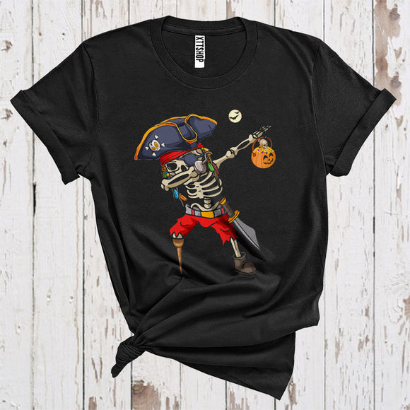 MacnyStore - Dabbing Skeleton Pirate With Carved Pumpkin Funny Halloween Costume T-Shirt