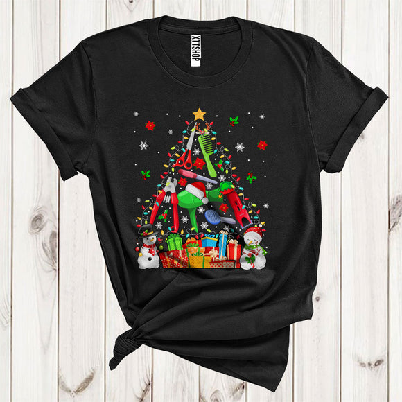 MacnyStore - Dog Groomer Christmas Tree Lights Funny Santa ELF Reindeer Dog Groomer Tools T-Shirt
