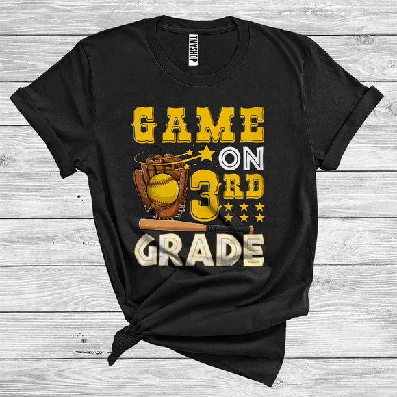 MacnyStore - Games On 3rd Grade Funny Softball Team First Day Of School Kids Sports Lover Back To School T-Shirt