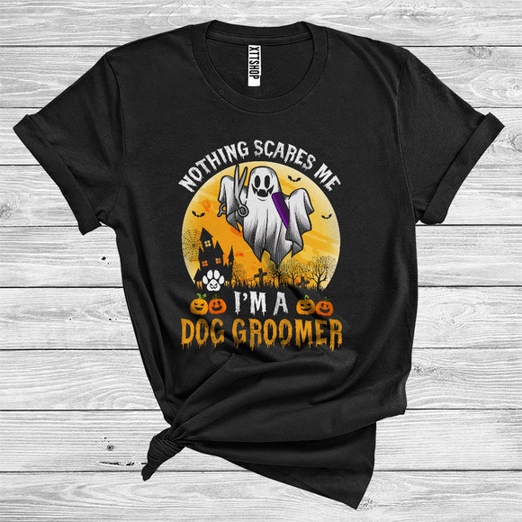 MacnyStore - Halloween Ghost Boo Nothing Scares Me I'm A Dog Groomer Funny Careers Group T-Shirt