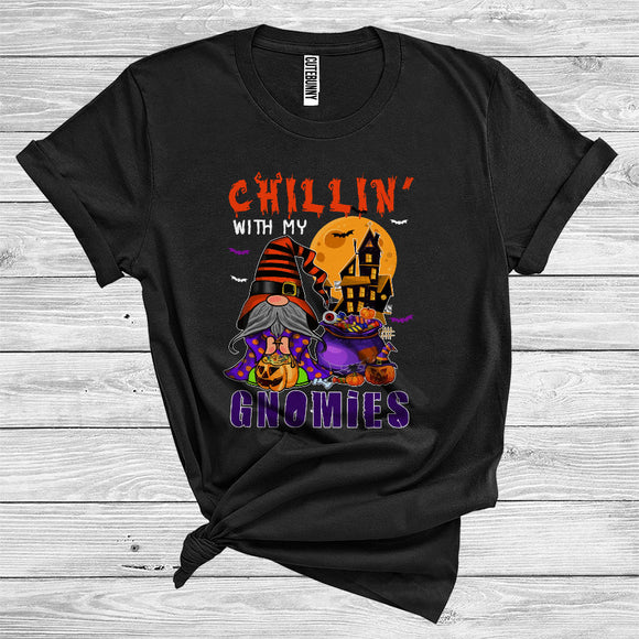 MacnyStore - Halloween Chillin With My Gnomies Funny Gnomes Witch Pumpkin Candy Lover T-Shirt