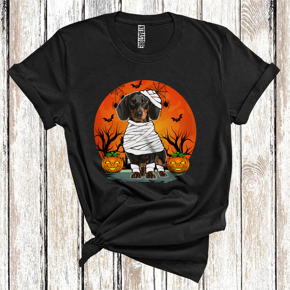 MacnyStore - Halloween Dachshund Mummy Funny Scary Moon Carved Pumpkin Animal Owner T-Shirt