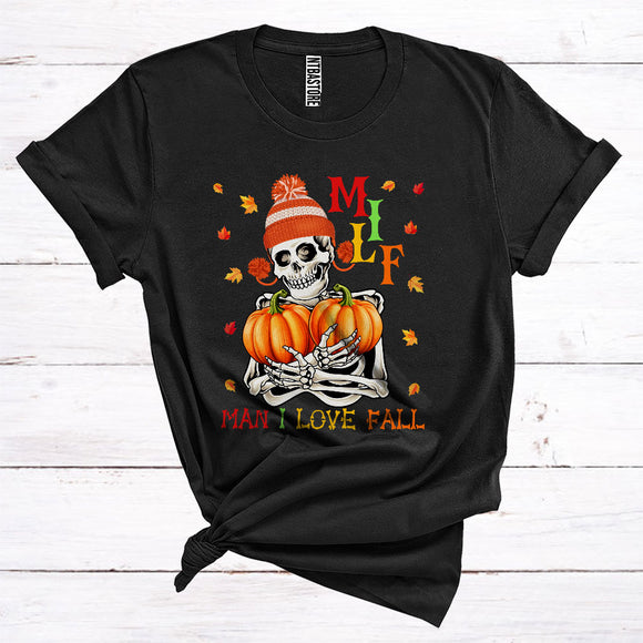 MacnyStore - Man I Love Fall Spooky Skeleton Holding Pumpkin Funny Halloween T-Shirt
