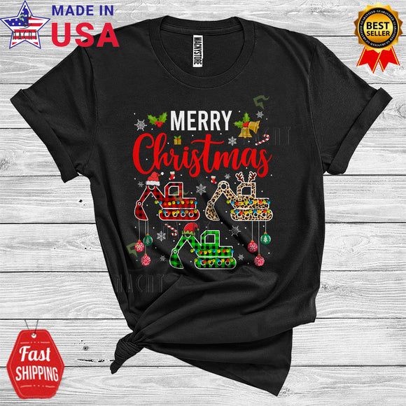 MacnyStore - Merry Christmas Cute Santa Reindeer Elf Three Excavator Colorful Plaid Construction Trucks Lover T-Shirt