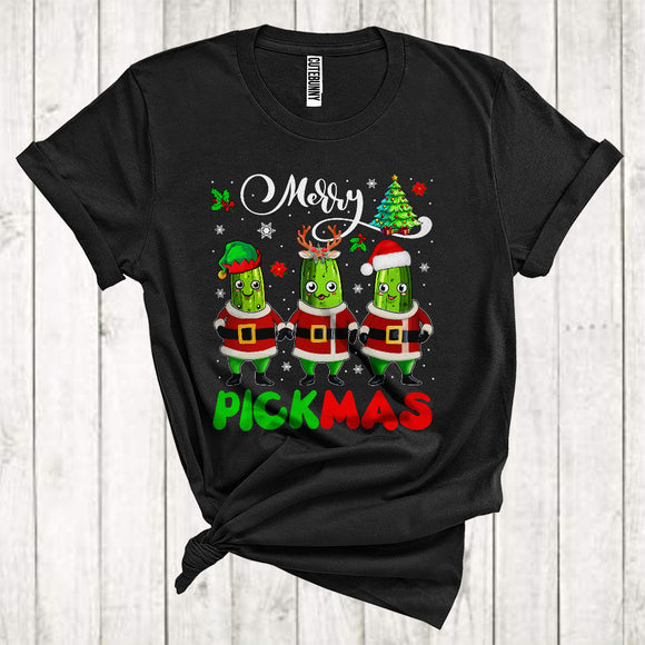 MacnyStore - Merry Pickmas Funny Christmas Snow Plaid Santa Reindeer ELF Pickle Fruit Lover T-Shirt