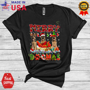 MacnyStore - Merry Xmas Dog Funny Christmas Lights Three Santa ELF Reindeer German Shepherd Lover T-Shirt