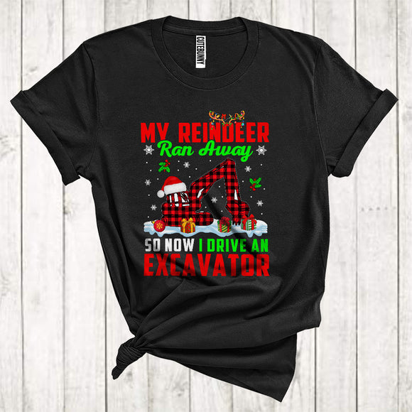 MacnyStore - My Reindeer Ran Away So Now I Drive An Excavator Cute Christmas Snow Red Plaid Santa Truck T-Shirt