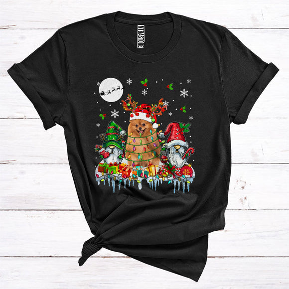MacnyStore - Santa Reindeer Pomeranian With Gnomes Cute Christmas Lights Animal Owner T-Shirt